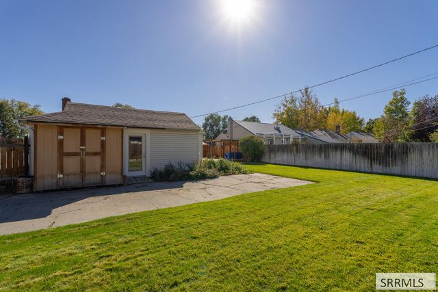 897 E 13th Street, Idaho Falls, ID 83404