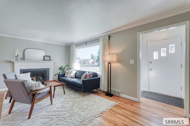 897 E 13th Street, Idaho Falls, ID 83404
