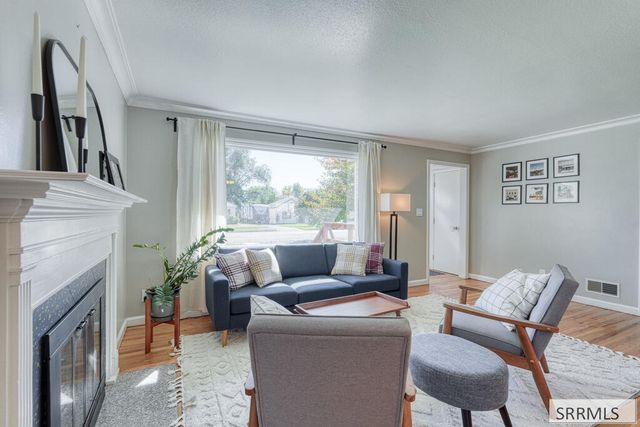 897 E 13th Street, Idaho Falls, ID 83404