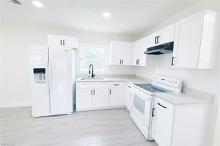 581 Wood AVE, Fort Myers, FL 33905