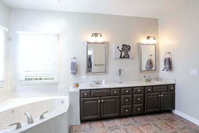 4826 E County Road 100 S, Avon, IN 46123