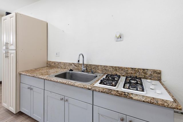 6552 N Augusta Street, Fresno, CA 93710