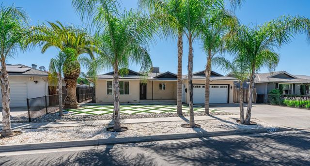 6552 N Augusta Street, Fresno, CA 93710