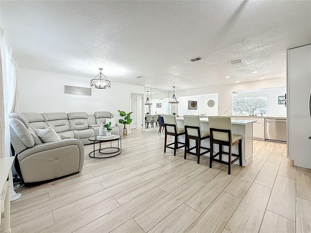 2071 BUTTERNUT CIRCLE E, Clearwater, FL 33763