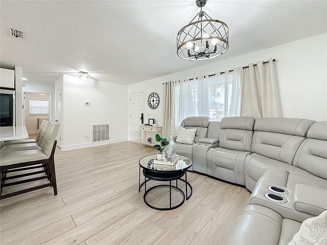 2071 BUTTERNUT CIRCLE E, Clearwater, FL 33763