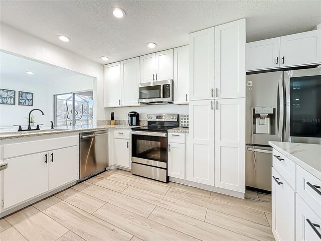 2071 BUTTERNUT CIRCLE E, Clearwater, FL 33763