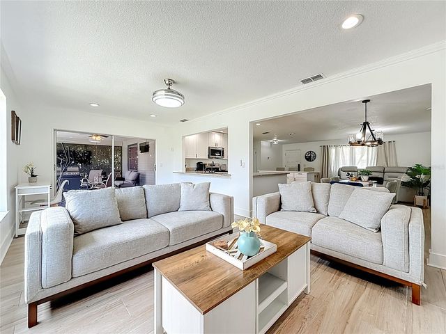 2071 BUTTERNUT CIRCLE E, Clearwater, FL 33763