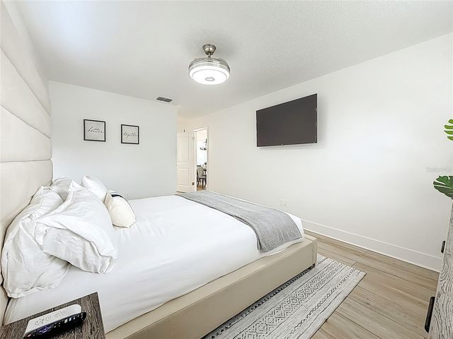 2071 BUTTERNUT CIRCLE E, Clearwater, FL 33763