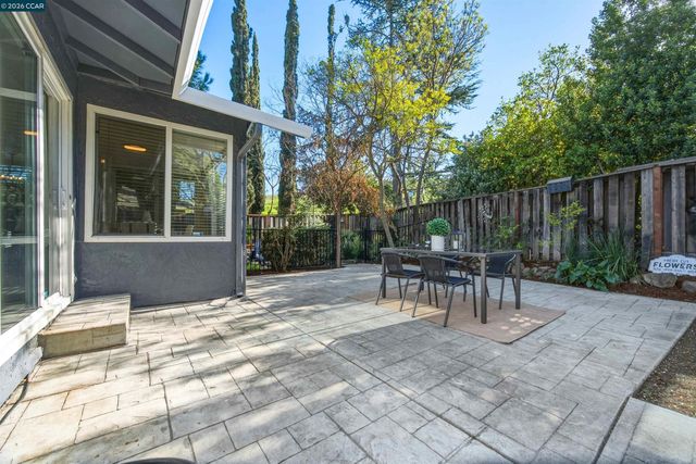 1911 Meredith Ct, Concord, CA 94521