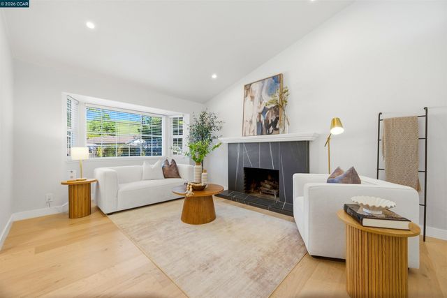 1911 Meredith Ct, Concord, CA 94521