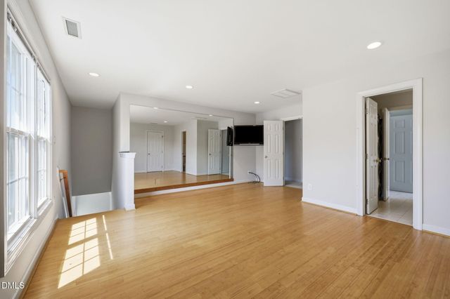 507 Stinhurst Drive, Durham, NC 27713