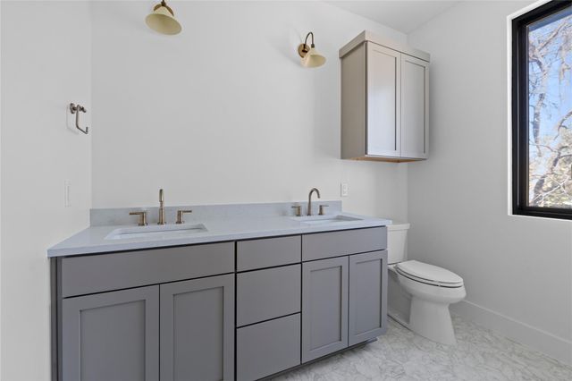 1703 Alcove CT, Austin, TX 78757