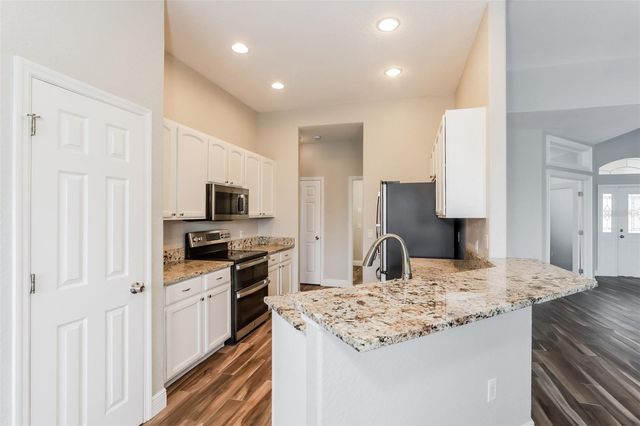 2954 DUNHILL CIRCLE, Lakeland, FL 33810
