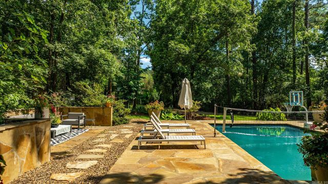11 Piedmont Lane, Little Rock, AR 72223