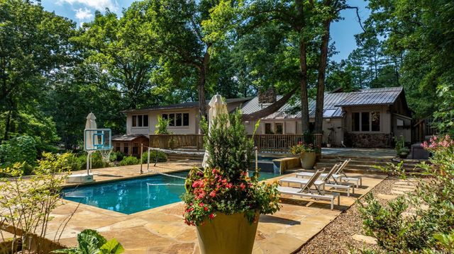 11 Piedmont Lane, Little Rock, AR 72223