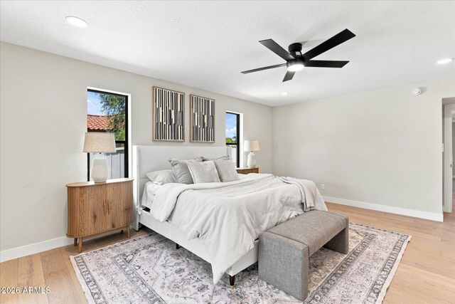 8852 S LAKESHORE Drive, Tempe, AZ 85284