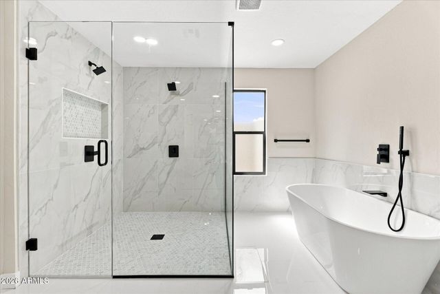 8852 S LAKESHORE Drive, Tempe, AZ 85284