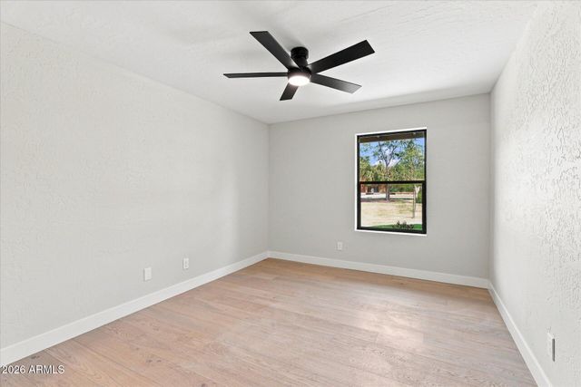 8852 S LAKESHORE Drive, Tempe, AZ 85284