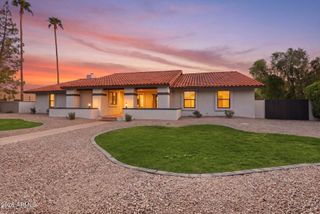 8852 S LAKESHORE Drive, Tempe, AZ 85284
