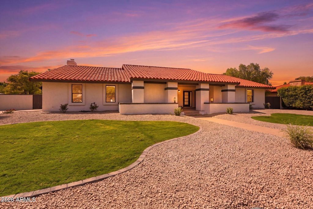 8852 S LAKESHORE Drive, Tempe, AZ 85284 — photo 4