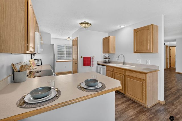 5343 Mission Lane, Lincoln, NE 68521