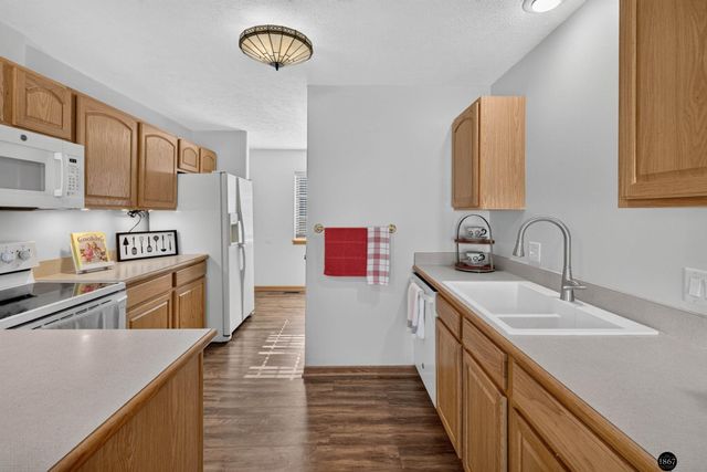 5343 Mission Lane, Lincoln, NE 68521