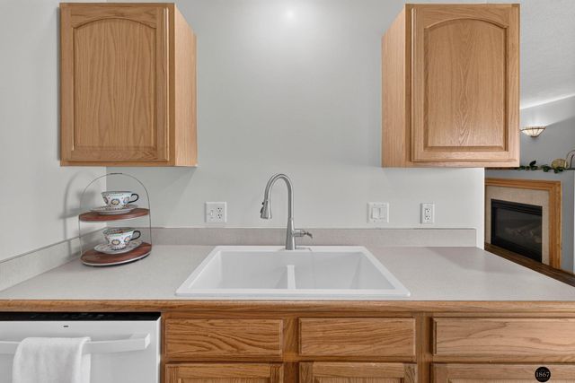 5343 Mission Lane, Lincoln, NE 68521