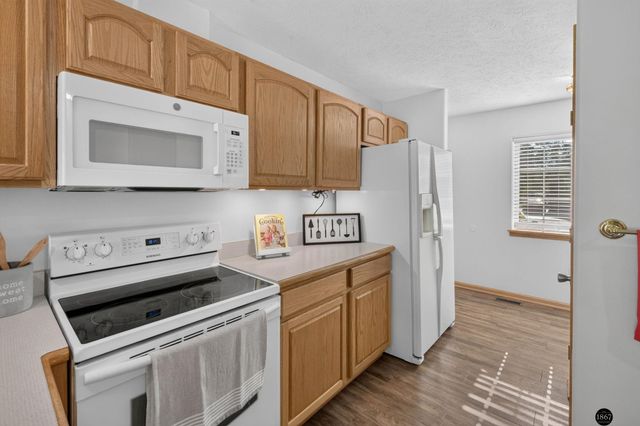 5343 Mission Lane, Lincoln, NE 68521