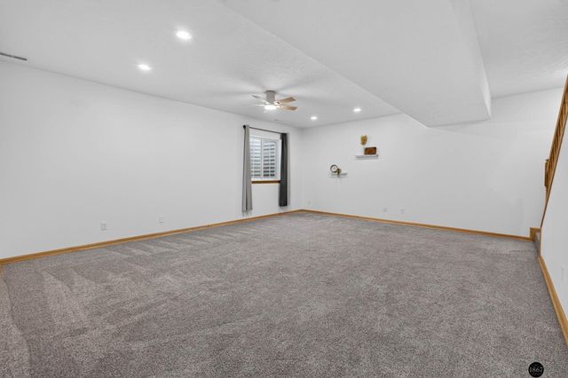 5343 Mission Lane, Lincoln, NE 68521