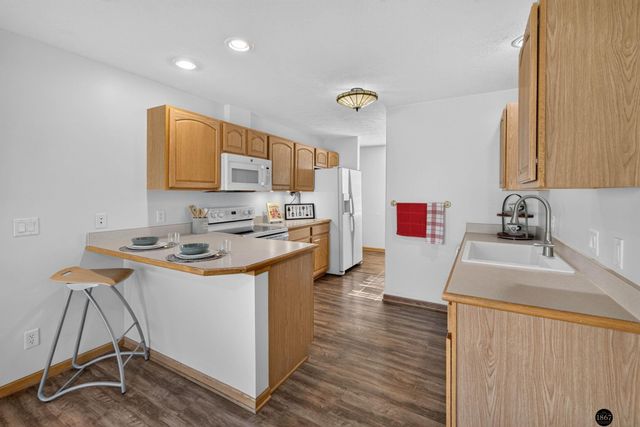 5343 Mission Lane, Lincoln, NE 68521