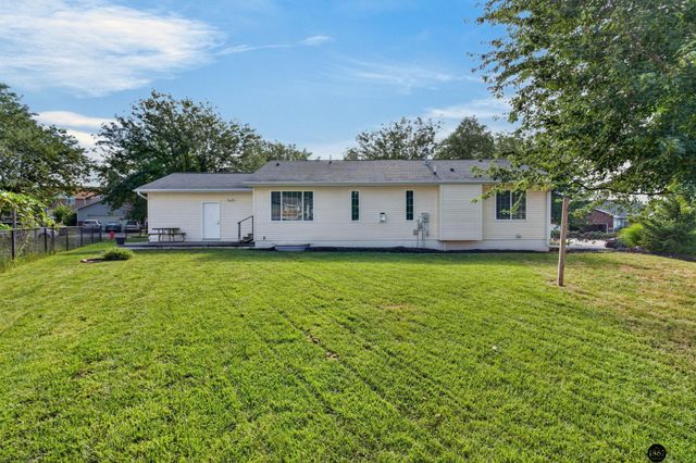 5343 Mission Lane, Lincoln, NE 68521