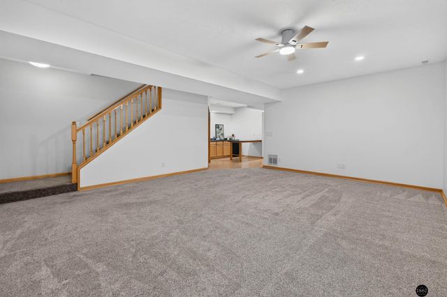 5343 Mission Lane, Lincoln, NE 68521