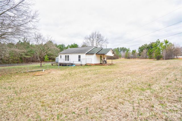 125 Church View Drive, Lawndale, NC 28090