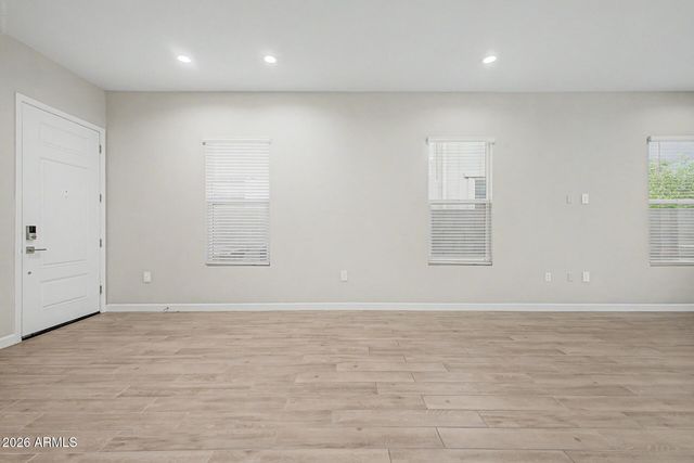 5054 E ANDERSON Drive, Scottsdale, AZ 85254