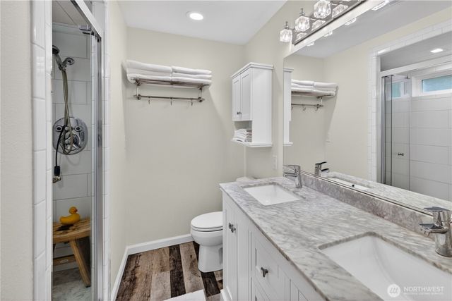 21313 NE 10th Place, Sammamish, WA 98074