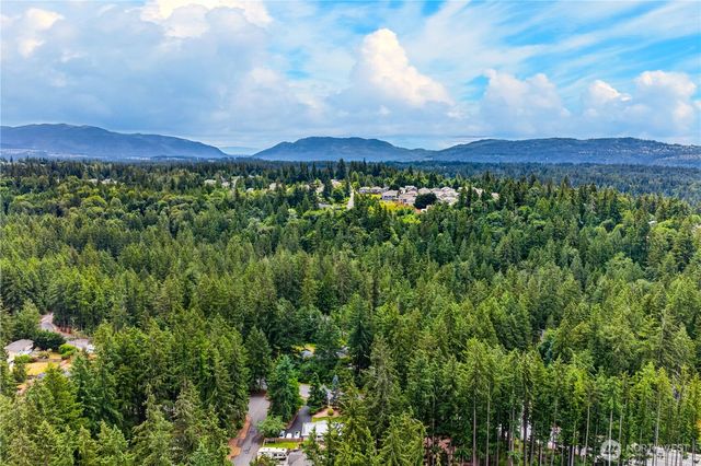 21313 NE 10th Place, Sammamish, WA 98074