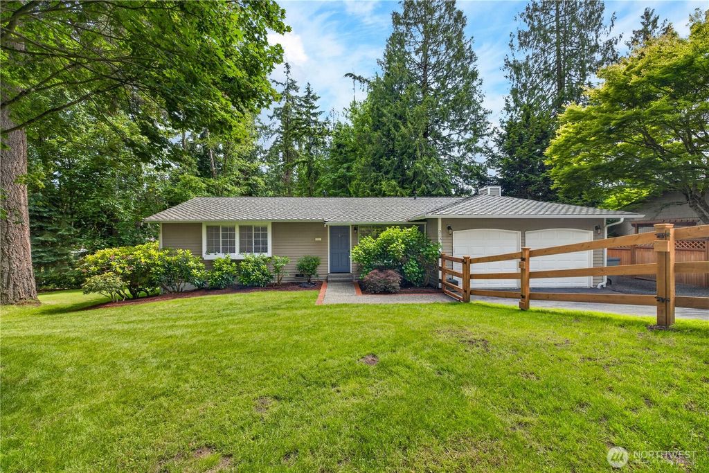 21313 NE 10th Place, Sammamish, WA 98074