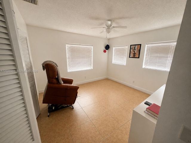 8303 SW 20th St, North Lauderdale, FL 33068