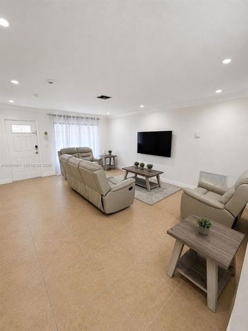 8303 SW 20th St, North Lauderdale, FL 33068