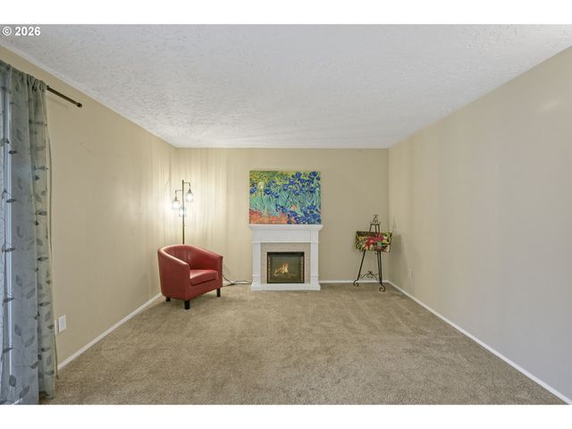 16934 Se FRAGRANCE Ave, Milwaukie, OR 97267