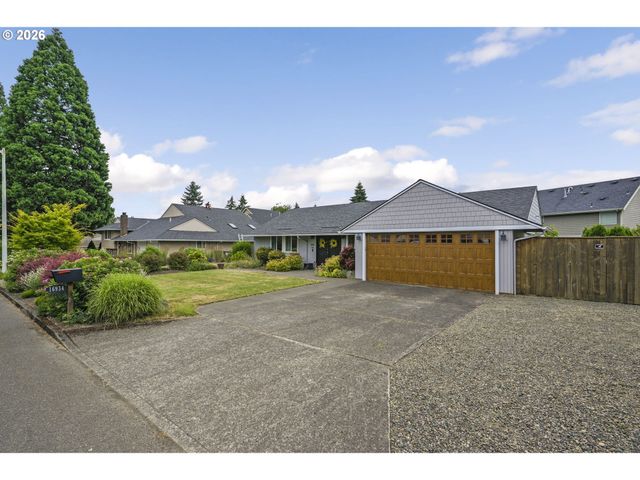 16934 Se FRAGRANCE Ave, Milwaukie, OR 97267