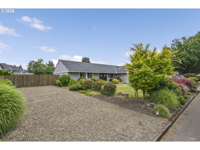 16934 Se FRAGRANCE Ave, Milwaukie, OR 97267