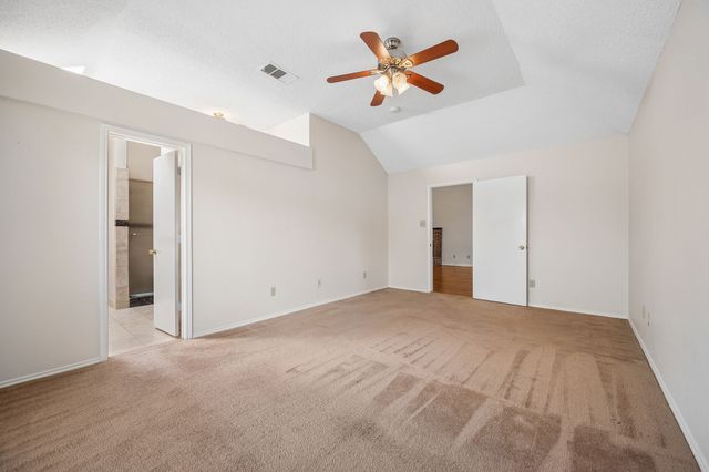 2612 Fountainview Drive, Corinth, TX 76210