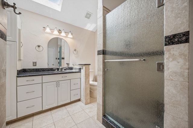2612 Fountainview Drive, Corinth, TX 76210
