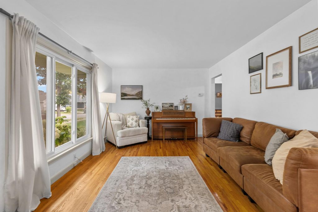 1668 Idaho Avenue E, Saint Paul, MN 55106 — photo 3