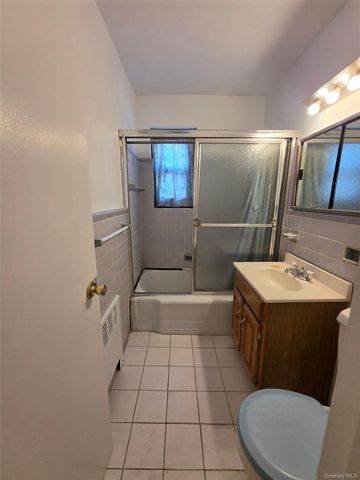155-19 81st Street 46, Howard Beach, NY 11414