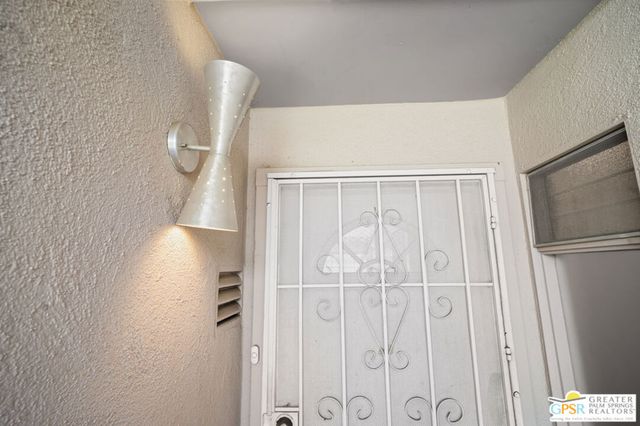 1790 N Via Miraleste, Palm Springs, CA 92262