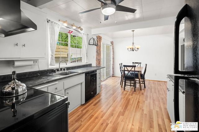 1790 N Via Miraleste, Palm Springs, CA 92262