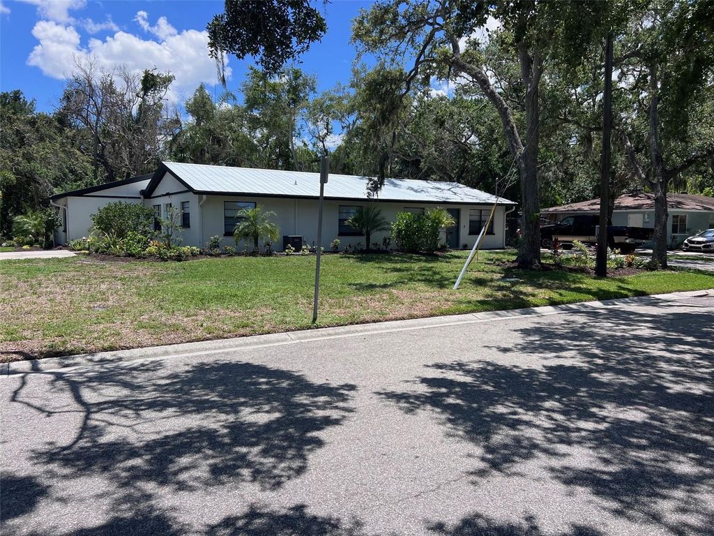 1840 3RD AVENUE E, BRADENTON, FL 34208 — exterior