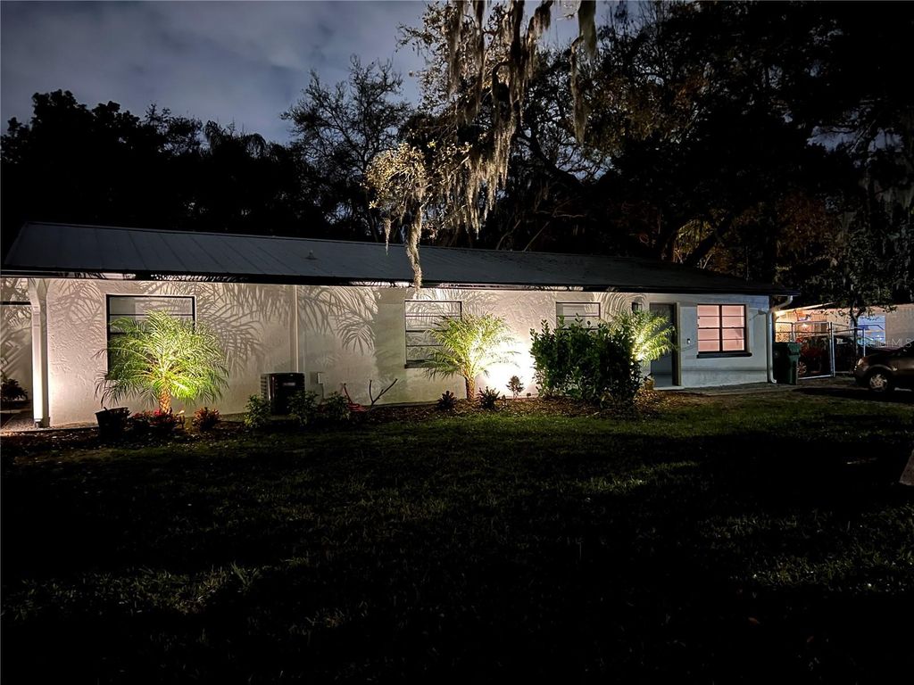 1840 3RD AVENUE E, BRADENTON, FL 34208 — photo 2